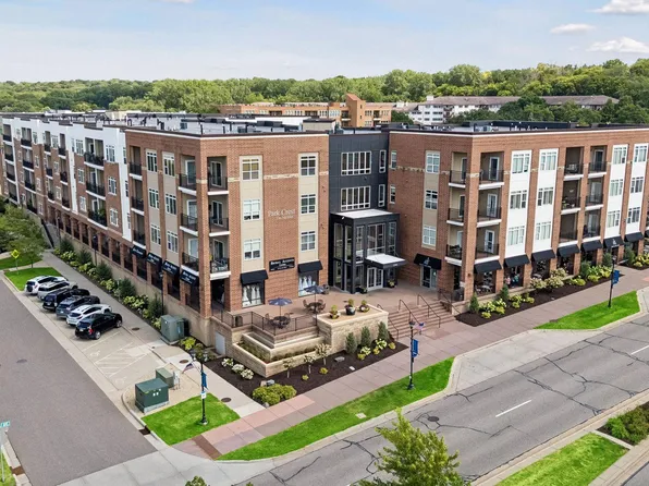 12501 Nicollet Ave S #310, Burnsville, MN 55337