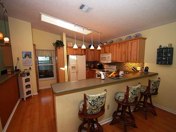 2nd image of 282 Falling Leaf Ln