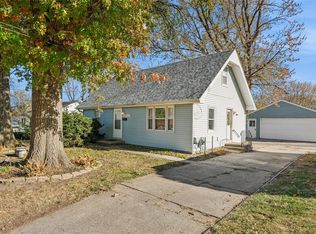 4111 52nd St, Des Moines, IA 50310