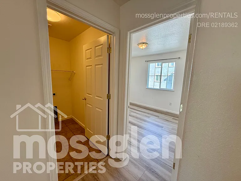 141 Chelwood Ln — Photo 22