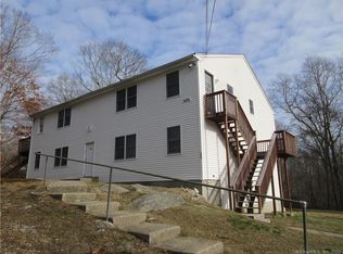 486 Cow Hill Rd APT 4, Mystic, CT 06355