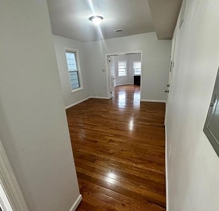 2nd image of 122 Littleton Ave Floor 1