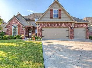 1922 E 135th St S, Bixby, OK 74008