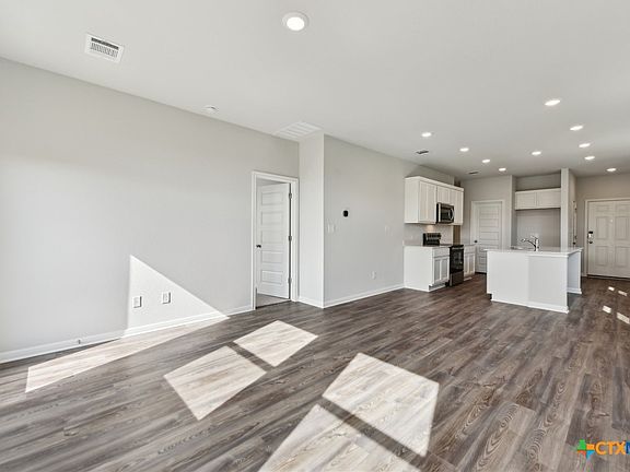5th image of 1208 Wild Leaf Way