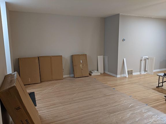 2nd image of 6311 Xerxes Ave N