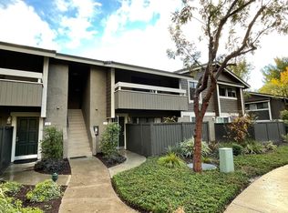 18 Streamwood, Irvine, CA 92620