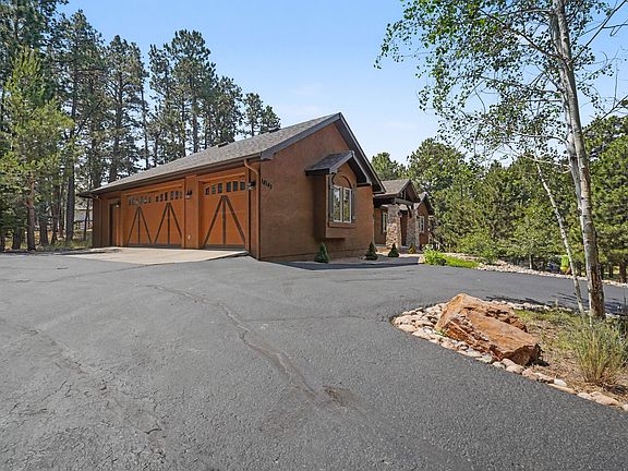 3rd image of 18145 Bakers Farm Rd