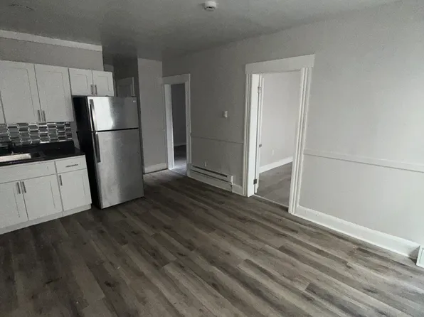 343 Pearl St #1R, Bridgeport, CT 06608
