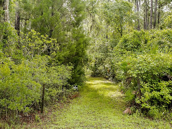 4th image of 5947 County Road 209 S