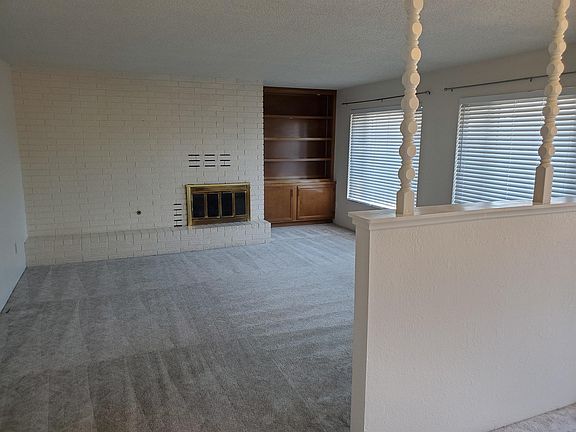 3rd image of 2461 Hawkins St