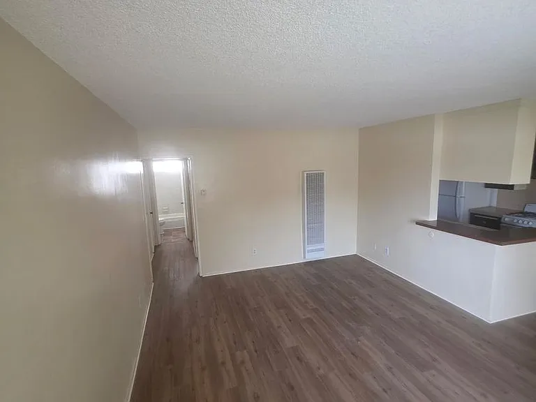 1343 N Curson Ave — Photo 5