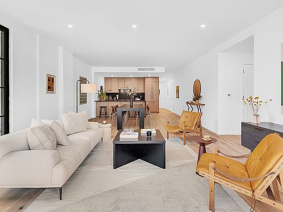 4th image of 532 Clinton Ave #3A