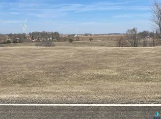 801 Ridge View Rd, Beaver Creek, MN 56116