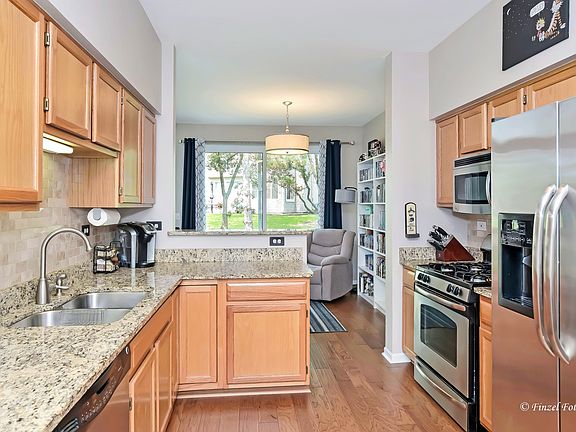 5th image of 2713 Odlum Dr #3