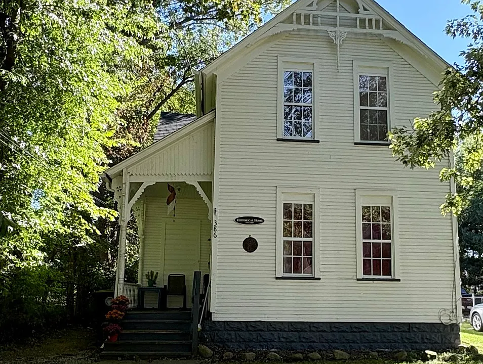386.5 Silver St