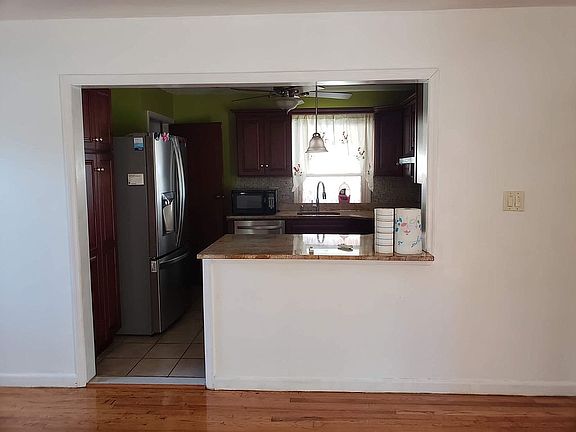 2nd image of 4 Lottie Ave
