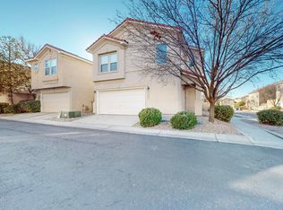 4320 Altura Vista Ln NE, Albuquerque, NM 87110
