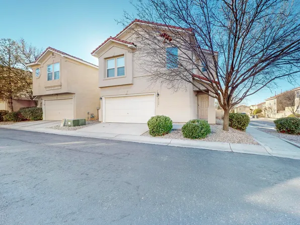 4320 Altura Vista Ln NE, Albuquerque, NM 87110