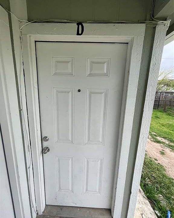 1st image of 6901 Wentworth Dr APT D