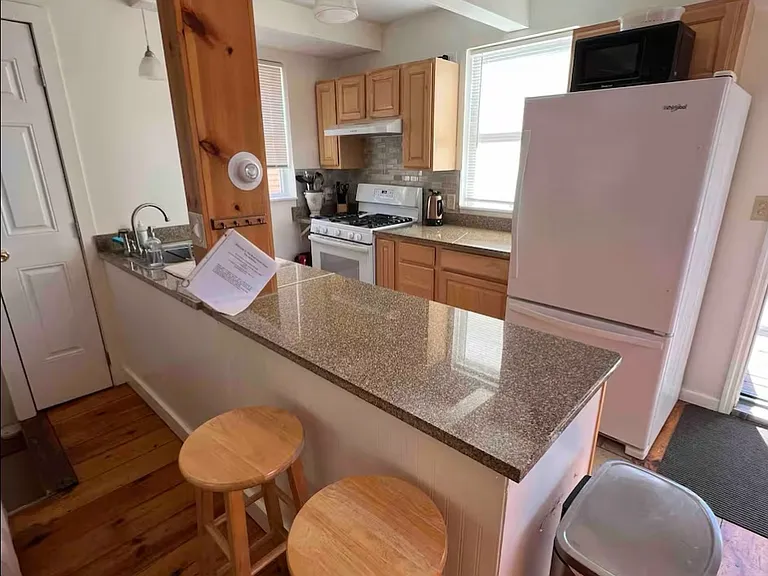 50 Dutchess Ave #B — Photo 3