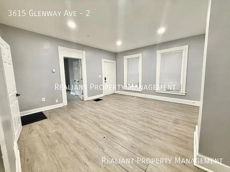 3615 Glenway Ave #2 — Photo 3