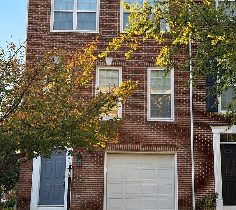 1st image of 8901 Singleleaf Cir