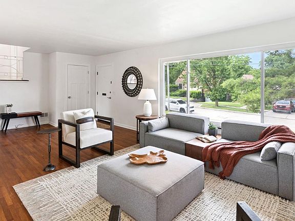 4th image of 5547 N Glen Ave