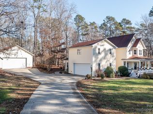 1850 Dogwood Flower Ln, Lincolnton, NC 28092