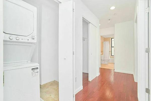 Rented by Living New York | media 9