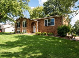 201 Woodridge Ct, Collinsville, IL