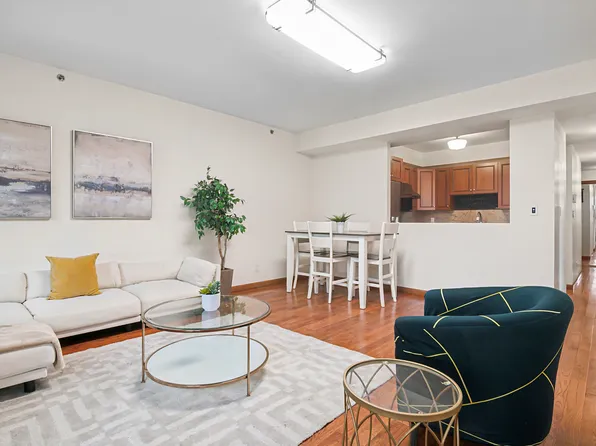 842 Ocean Parkway image 2 of 12