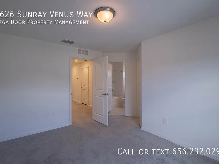 2626 Sunray Venus Way — Photo 27