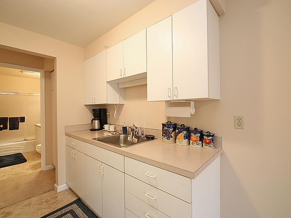 3rd image of 10434 Alderbrook Pl NW