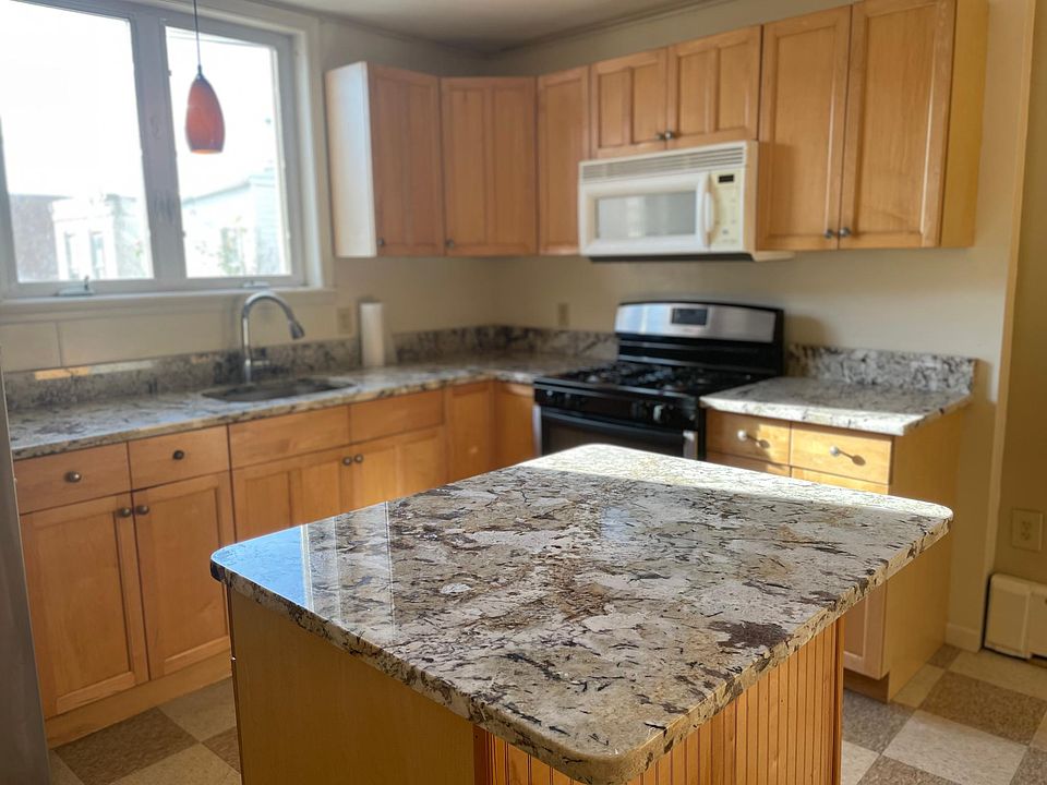 2nd image of 1156 S 11th St Floor 2