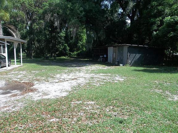 4th image of 126 E End Rd