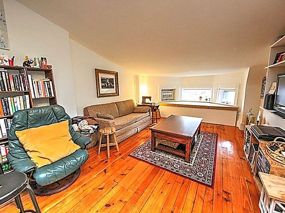 2nd image of 926 President St #5F