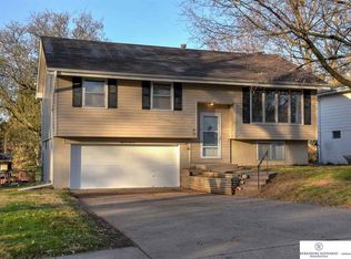 5618 N 96th St, Omaha, NE 68134