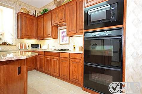 4th image of 3115 Meadow Wood Dr