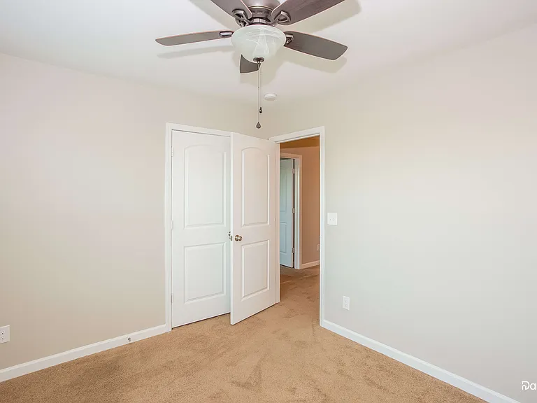 2301 Stonehaven Dr — Photo 8