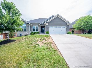 3014 Crystal Springs Blvd, Jeffersonville, IN 47130