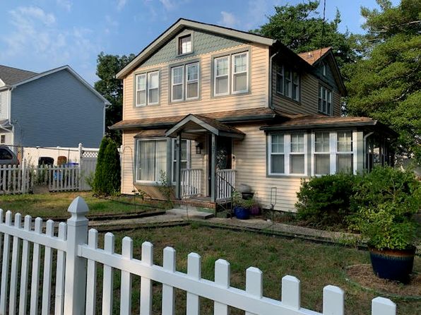 107 Dock Rd