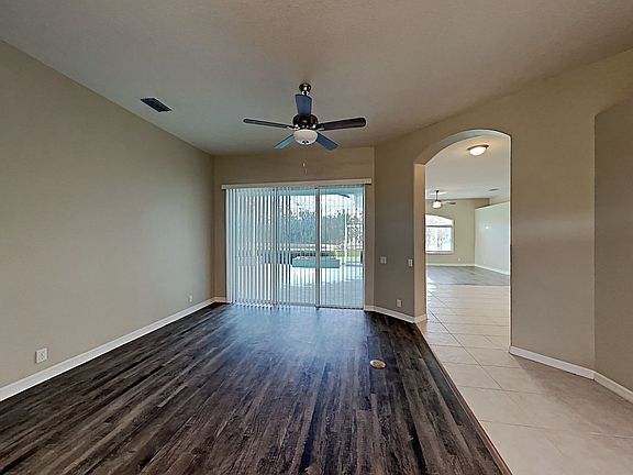 3rd image of 4466 Fairway Oaks Dr