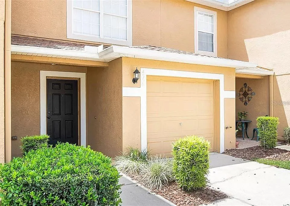4350 Winding River Way