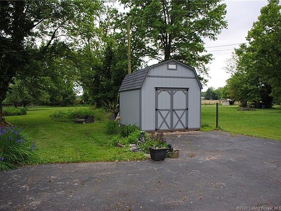 5th image of 301 W State Road 60