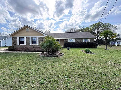 111 Rainbow Ave Photo 1