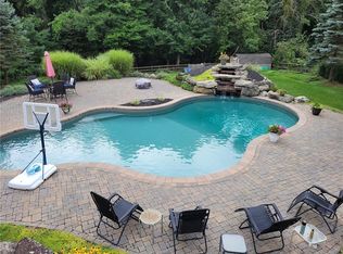 31 Aquarius St, Monroe, NY 10950
