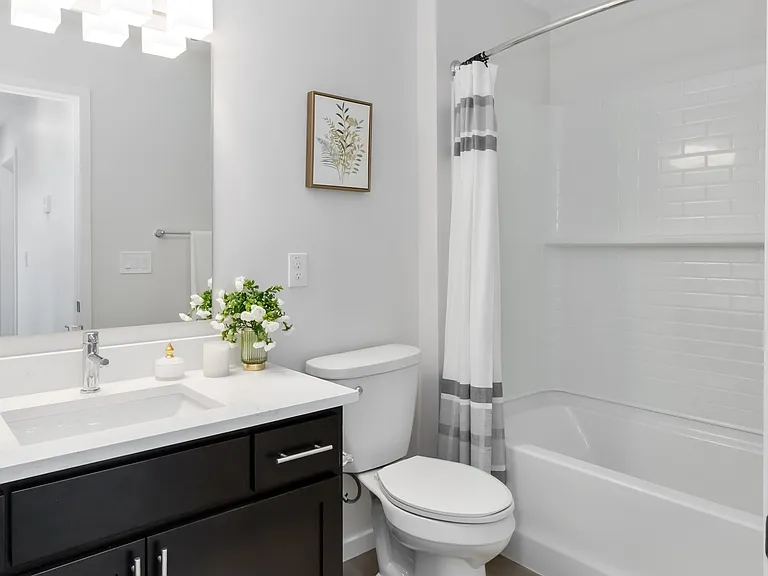 2287 E 89th St #3 — Photo 8