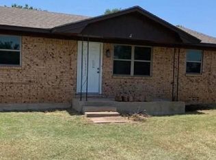 304 Honeywell Ave, Geronimo, OK 73543