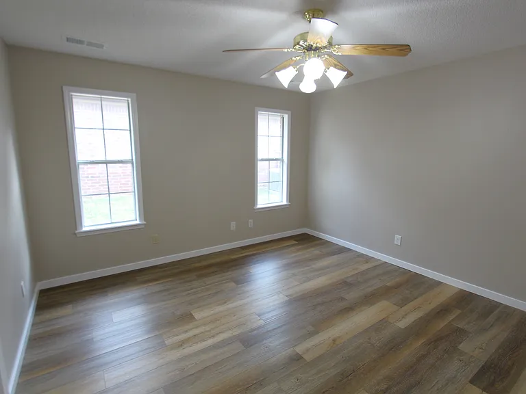 6308 Remington Ct — Photo 11