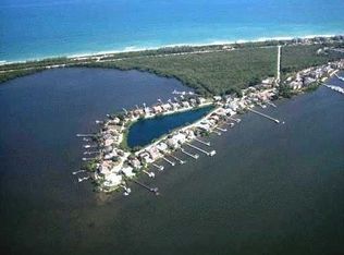 4290 NE Joes Point Rd, Stuart, FL 34996